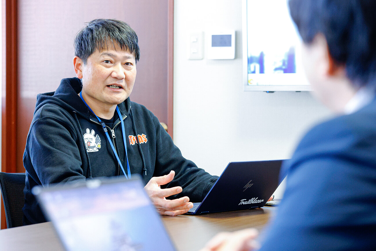 株式会社アトムス